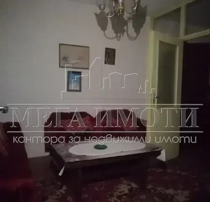 Снимка 5 — Едностаен апартамент в Сливен, Българка