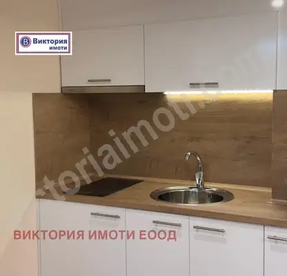 Снимка 2 — Едностаен апартамент във Велико Търново, Център