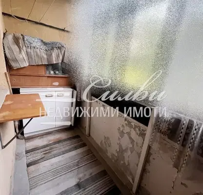 Снимка 5 — Едностаен апартамент в Шумен, Добруджански