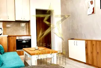 Едностаен апартамент в Пловдив, Христо Смирненски
