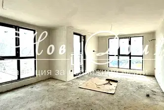 Едностаен апартамент в Пловдив, Христо Смирненски