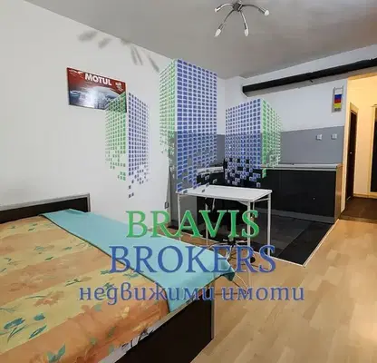 Снимка 2 — Едностаен апартамент във Варна, Левски 1