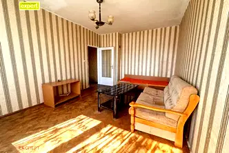 Едностаен апартамент в Ловеч, Младост