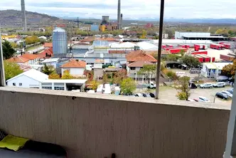 Едностаен апартамент във Враца, Младост