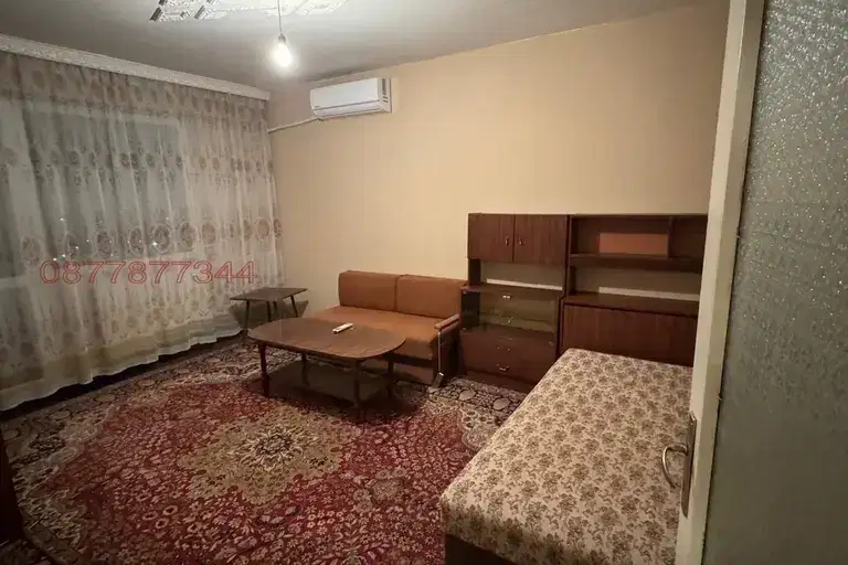 Едностаен апартамент в Раз, Орел