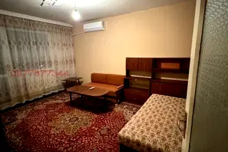 Едностаен апартамент в Раз, Орел
