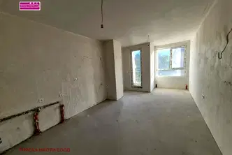 Едностаен апартамент в София, Толстой