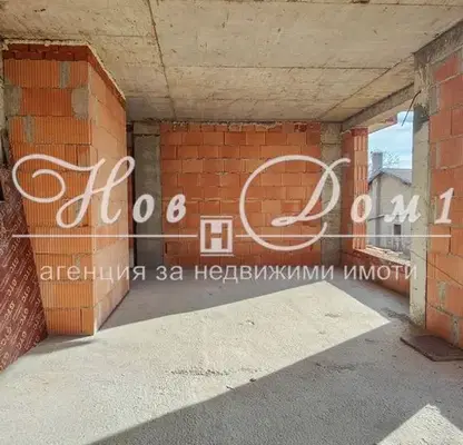 Снимка 2 — Светъл 1-стаен апартамент с тераса във Варна, Владислав Варненчик 2
