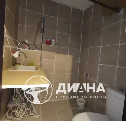 Снимка 3 — Едностаен апартамент в Пловдив, Южен