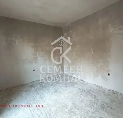 Снимка 5 — Едностаен апартамент в Пловдив, Южен