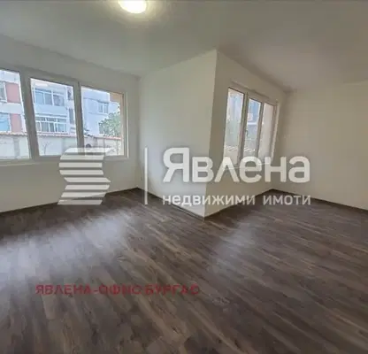 Снимка 2 — Едностаен апартамент в Бургас, Царево