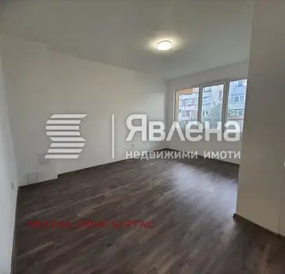 Снимка 3 — Едностаен апартамент в Бургас, Царево