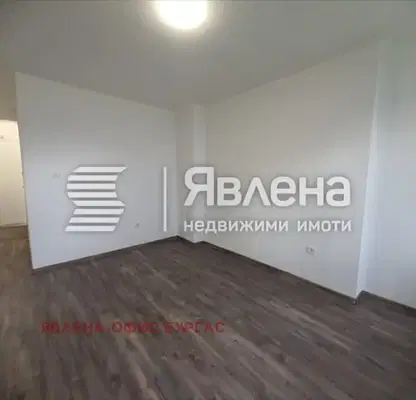 Снимка 4 — Едностаен апартамент в Бургас, Царево