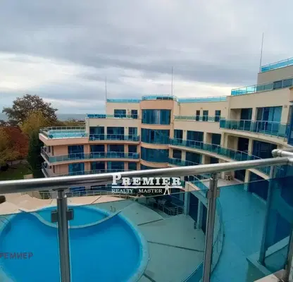 Снимка 3 — Едностаен апартамент в Бургас, Обзор