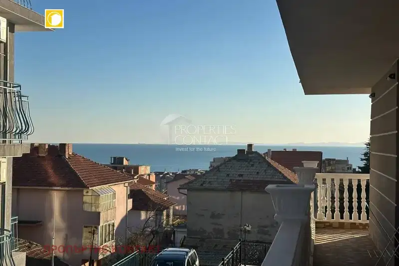 Просторен 1-стаен апартамент с морска панорама в Свети Влас
