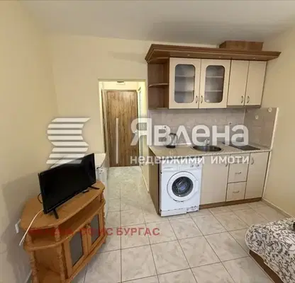 Снимка 4 — Едностаен апартамент в Бургас, к.к. Слънчев бряг