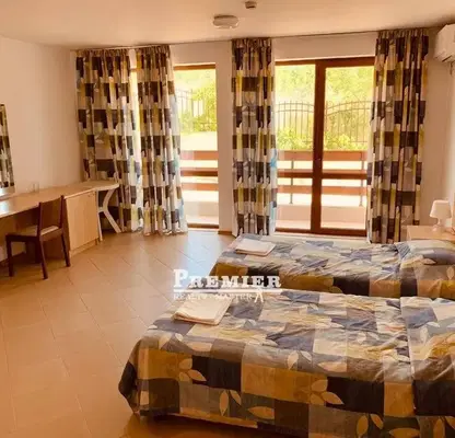 Photo 3 — Spacious one-room apartment in Kosharitsa village near the sea