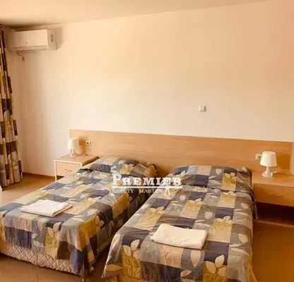 Photo 4 — Spacious one-room apartment in Kosharitsa village near the sea