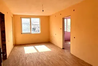 Етаж от къща в с. Казичене
