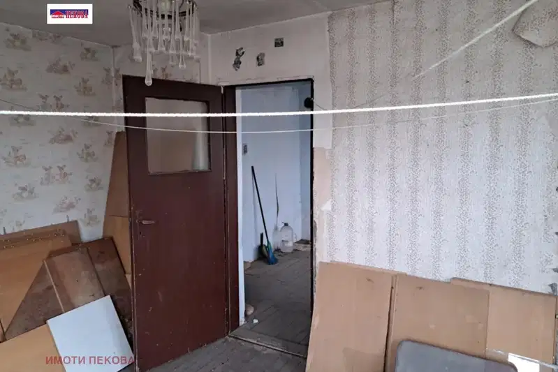 Floor of House in Vidin, Akdjamiya