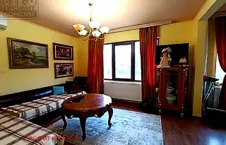 Етаж от къща във Велико Търново, Асенов