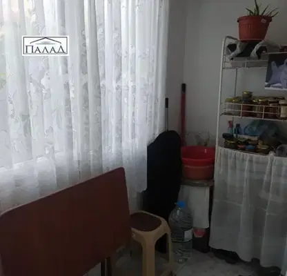 Снимка 4 — Етаж от къща във Варна, Аспарухово