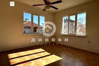 Етаж от къща в Стара Загора, Аязмото