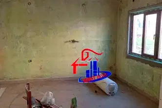 Етаж от къща в Шумен, Басейна