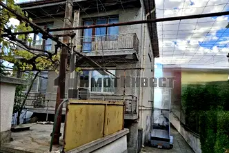 Етаж от къща в Ямбол, Боровец