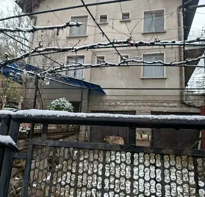 Снимка 2 — Етаж от къща в София, Бояна