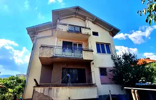 Етаж от къща в Кюстендил, Бузлуджа