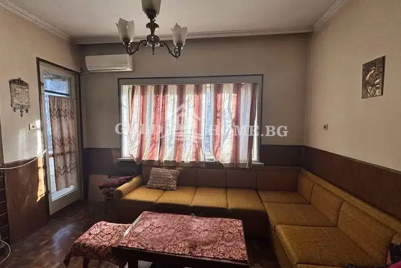 Floor of House in Plovdiv, Centyr