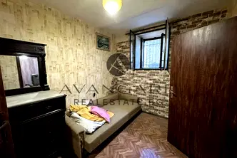 Етаж от къща в Пловдив, Център