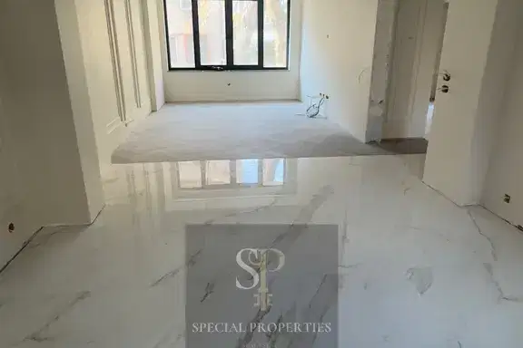 Floor of House in Plovdiv, Centyr