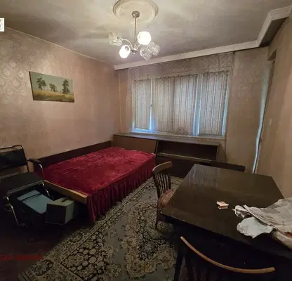 Снимка 2 — Четиристаен апартамент в центъра на Шумен с две тераси