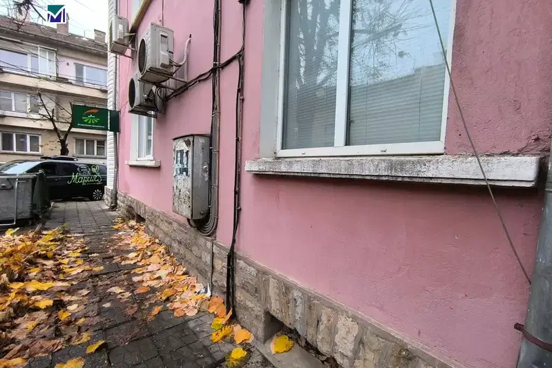Етаж от къща във Враца, Център