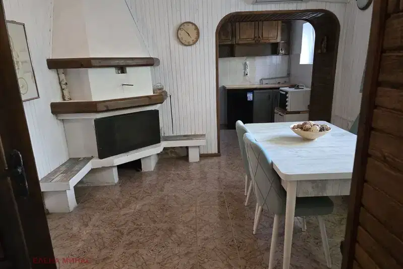Етаж от къща в Шумен, Център