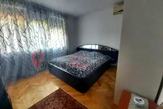 Етаж от къща в Шумен, Център