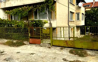 Етаж от къща в Добрич, Център