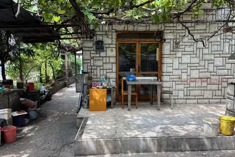 Floor of House in Vraca, Centyr