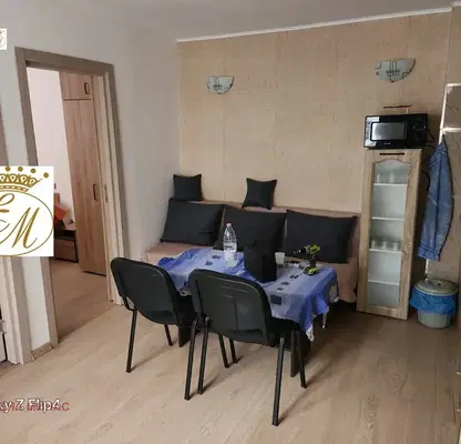 Photo 3 — Floor of House in Shumen, Centyr
