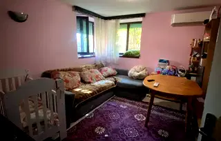 Етаж от къща в Добрич, Център