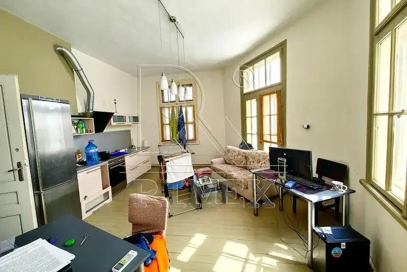 Floor of House in Plovdiv, Centyr