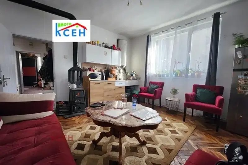 Етаж от къща в Търговище, Център