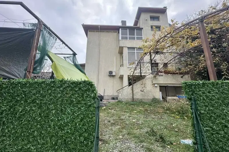 Етаж от къща в Шумен, Център