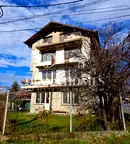Етаж от къща в Перник, Църква