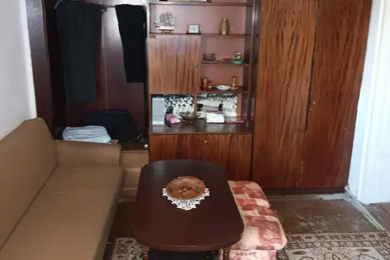 Етаж от къща в Шумен, Добруджански