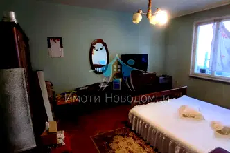 Етаж от къща в Шумен, Добруджански