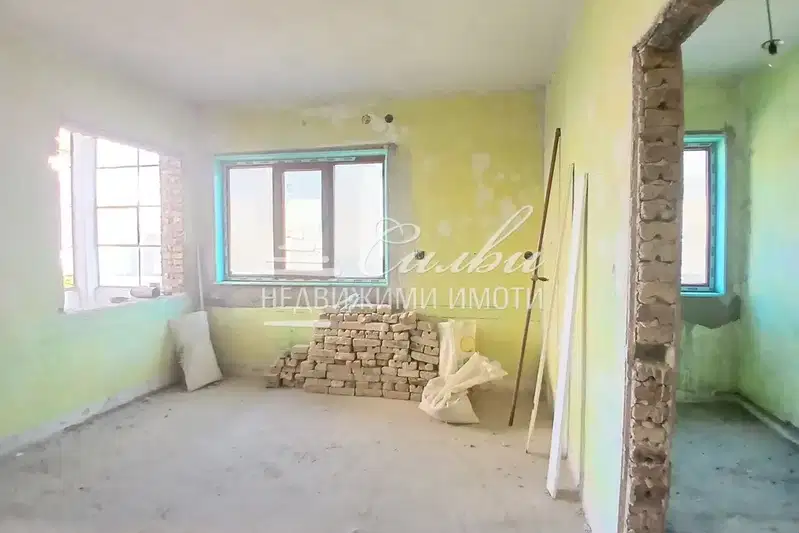 Етаж от къща в Шумен, Добруджански