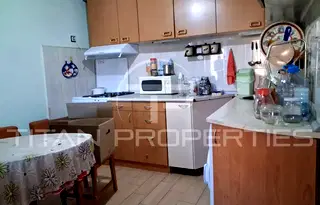 Етаж от къща в София, Горна баня